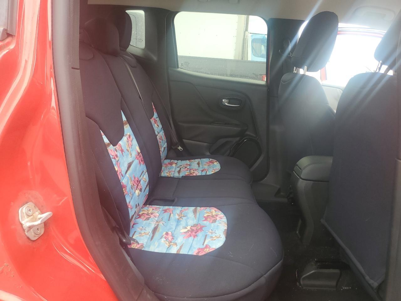 2017 Jeep Renegade Latitude - zdjęcie 11