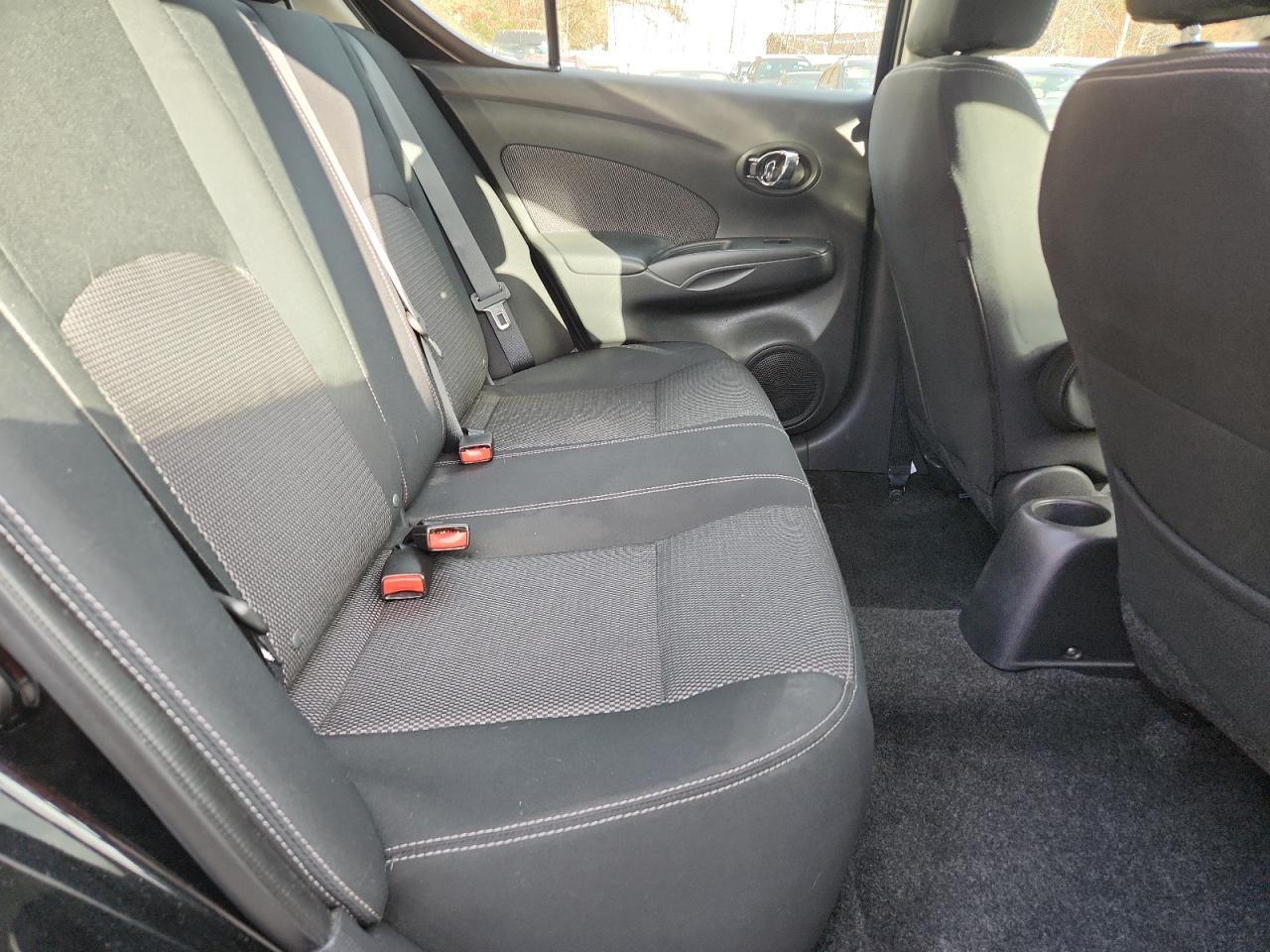 2016 Nissan Versa - zdjęcie 10