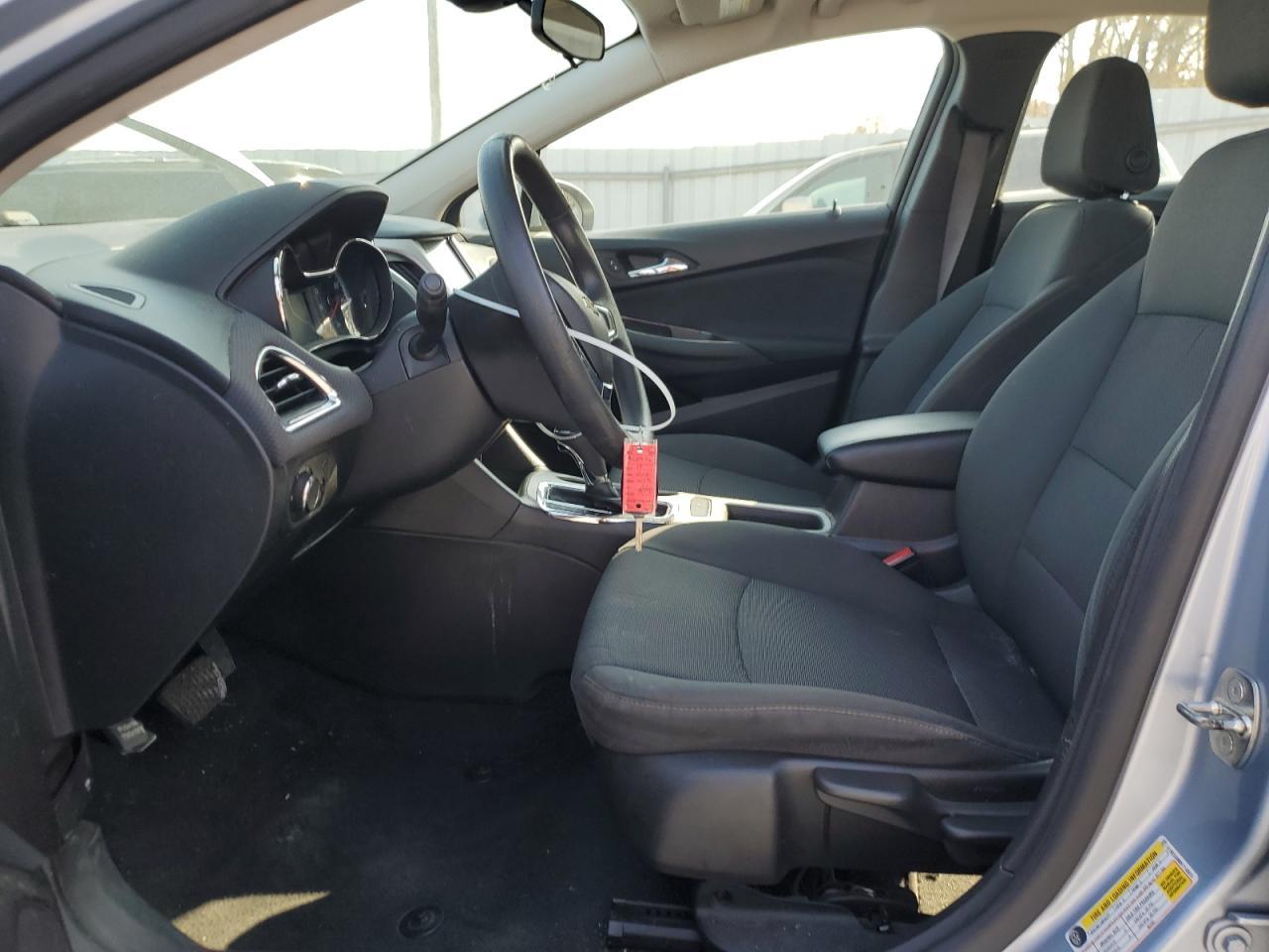 2017 Chevrolet Cruze Ls - zdjęcie 7