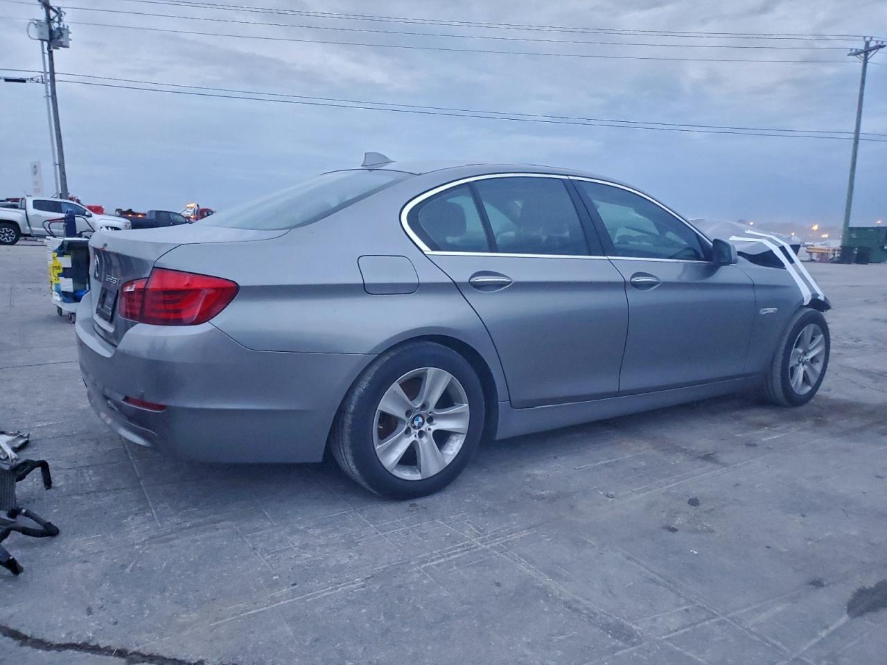 2013 BMW 528 I - zdjęcie 3