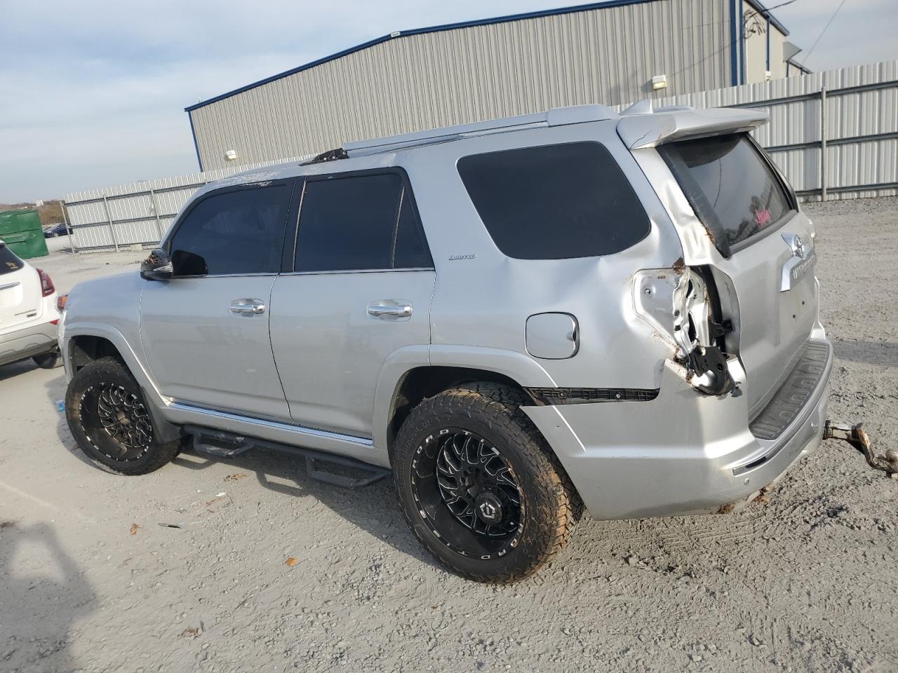 2018 Toyota 4Runner Sr5/Sr5 Premium - zdjęcie 2