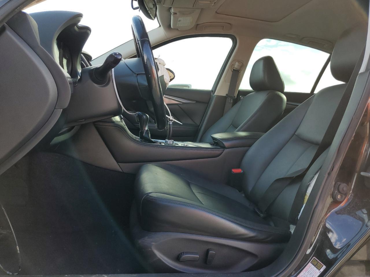 2015 Infiniti Q50 - zdjęcie 7