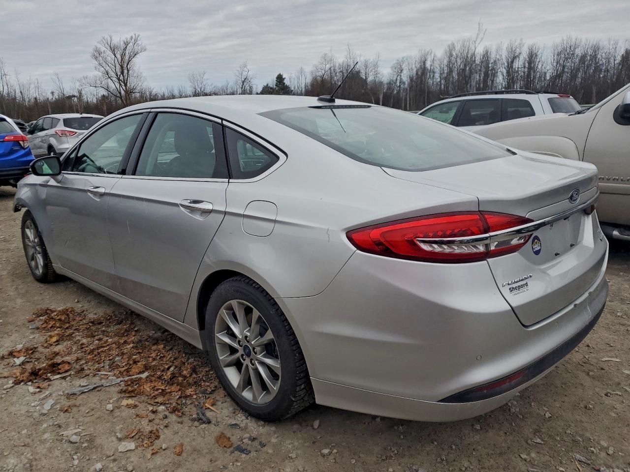 2017 Ford Fusion - zdjęcie 2