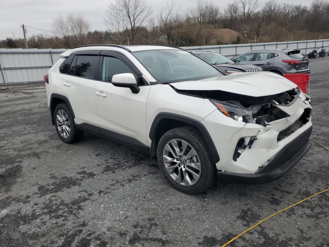 2022 Toyota RAV 4 - zdjęcie 4