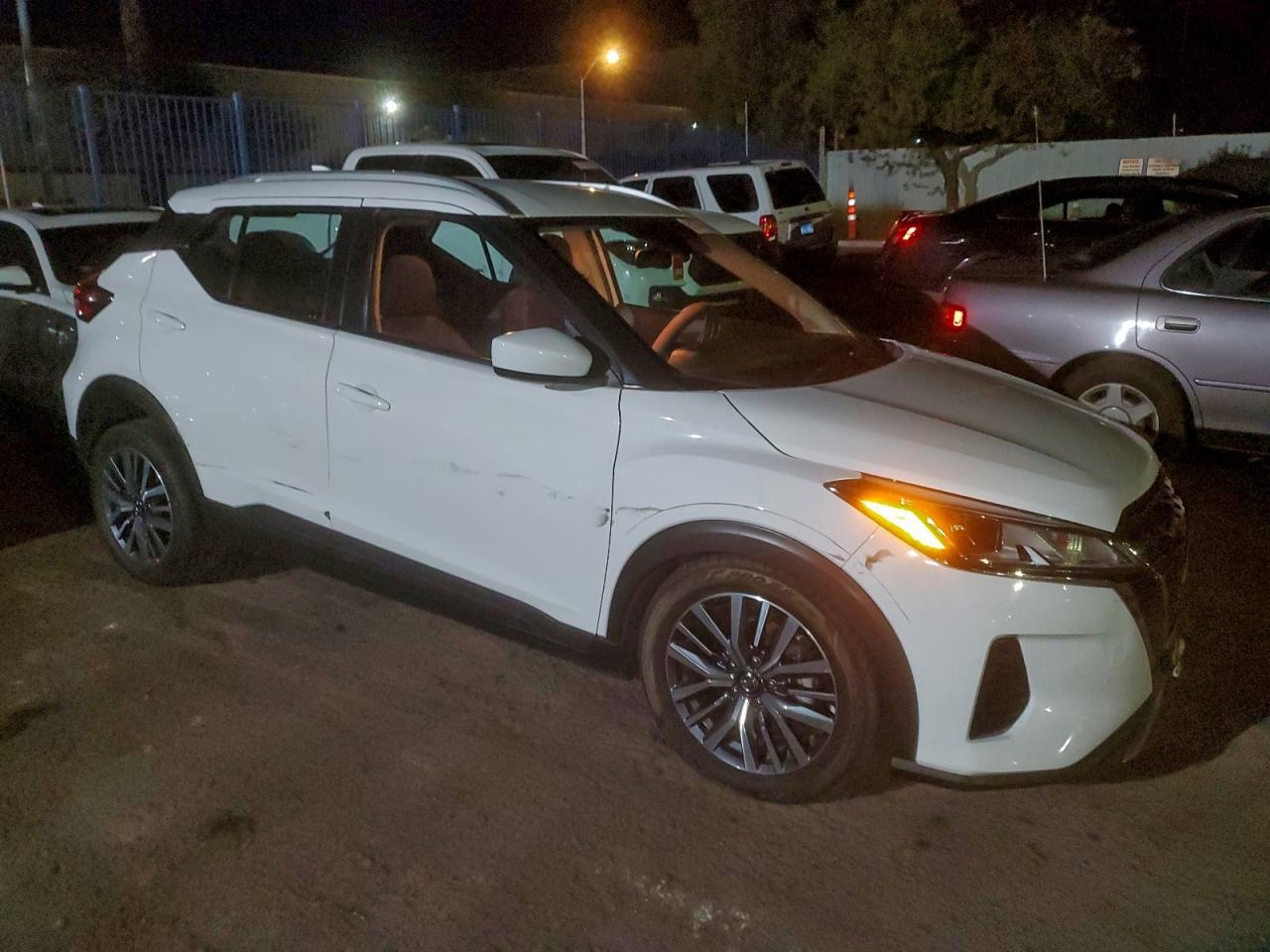 2021 Nissan Kicks - zdjęcie 4