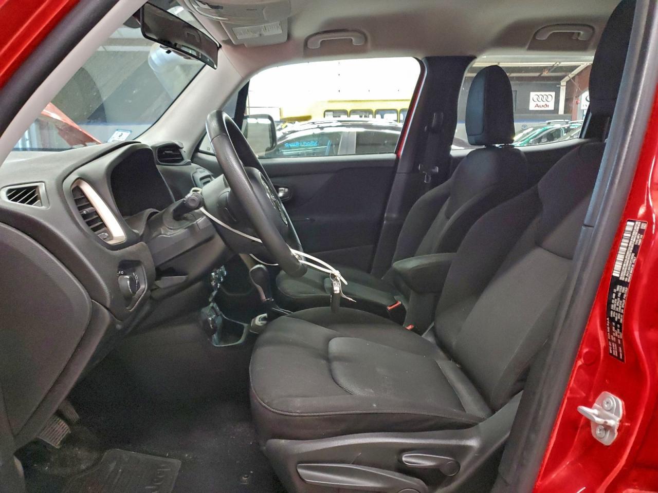 2016 Jeep Renegade - zdjęcie 7