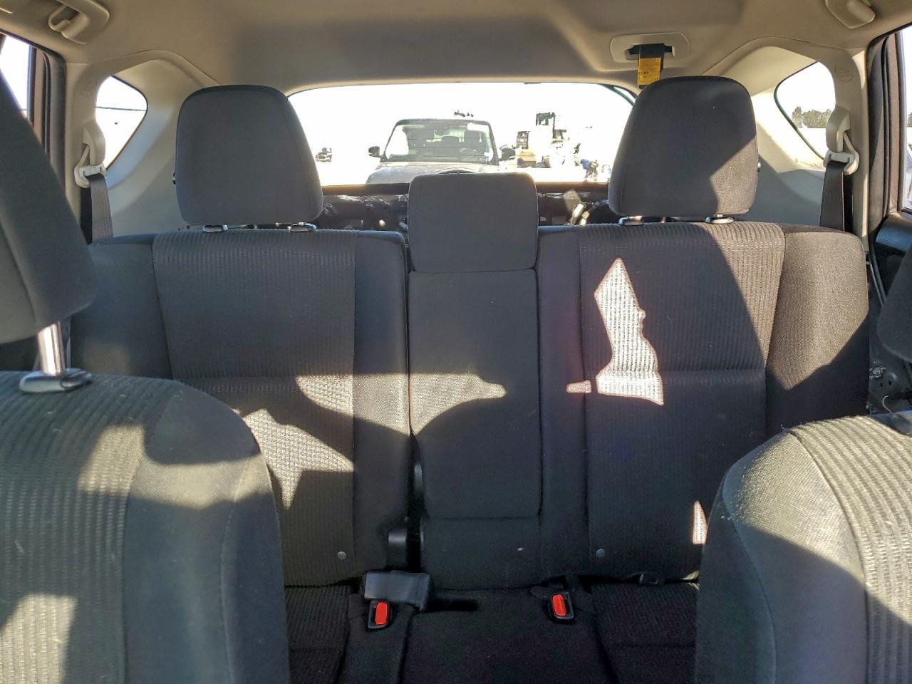 2017 Toyota Rav4 Le - zdjęcie 10