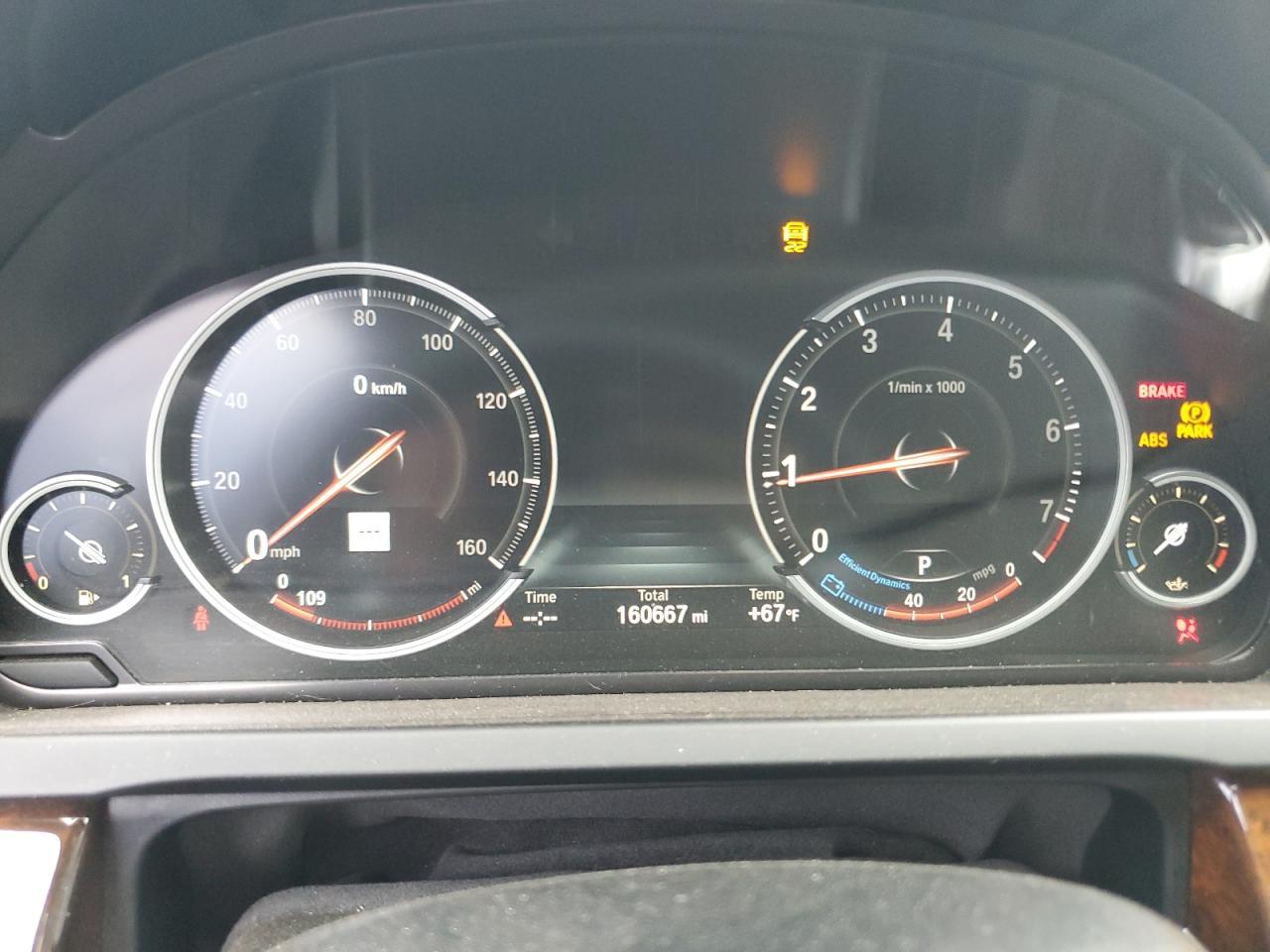 2014 BMW Seria 7 - zdjęcie 9