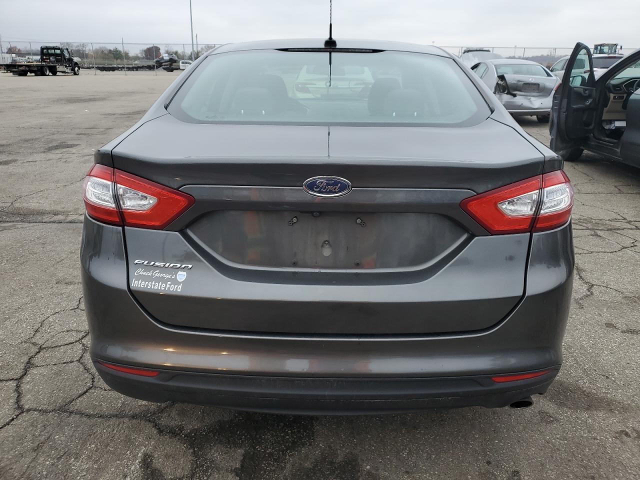2016 Ford Fusion S - zdjęcie 6
