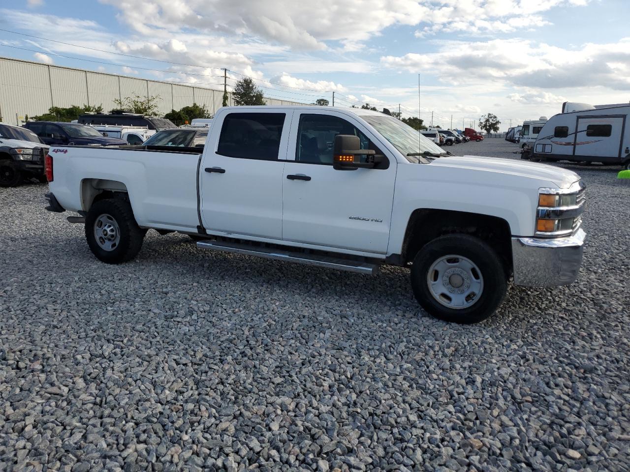 2016 Chevrolet Silverado - zdjęcie 4