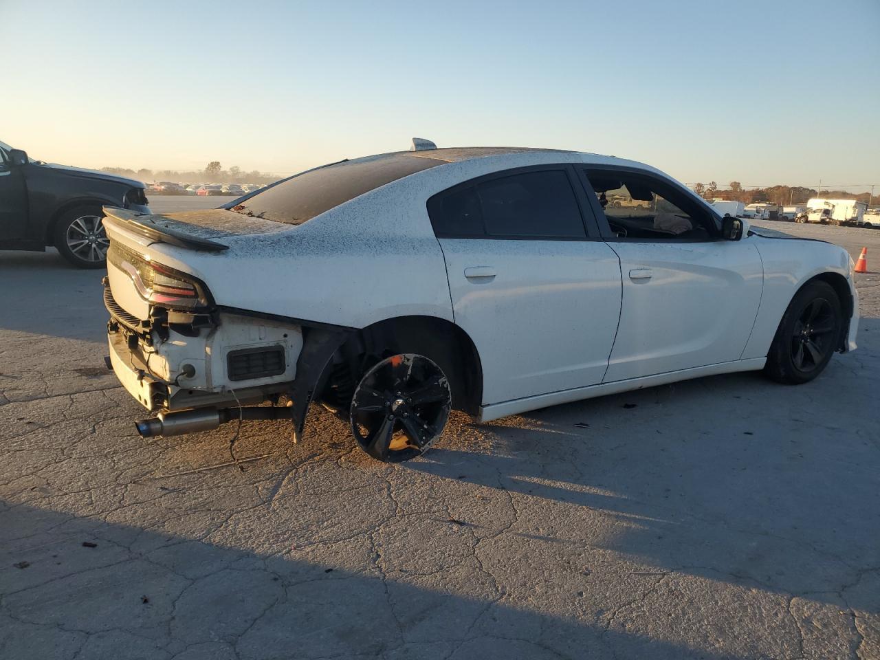 2016 Dodge Charger Sxt - zdjęcie 3