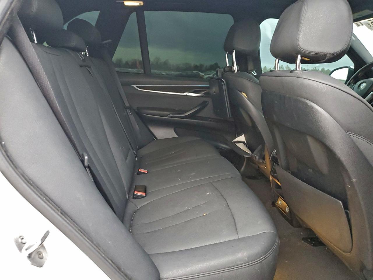 2017 BMW X5 xDrive35I - zdjęcie 11