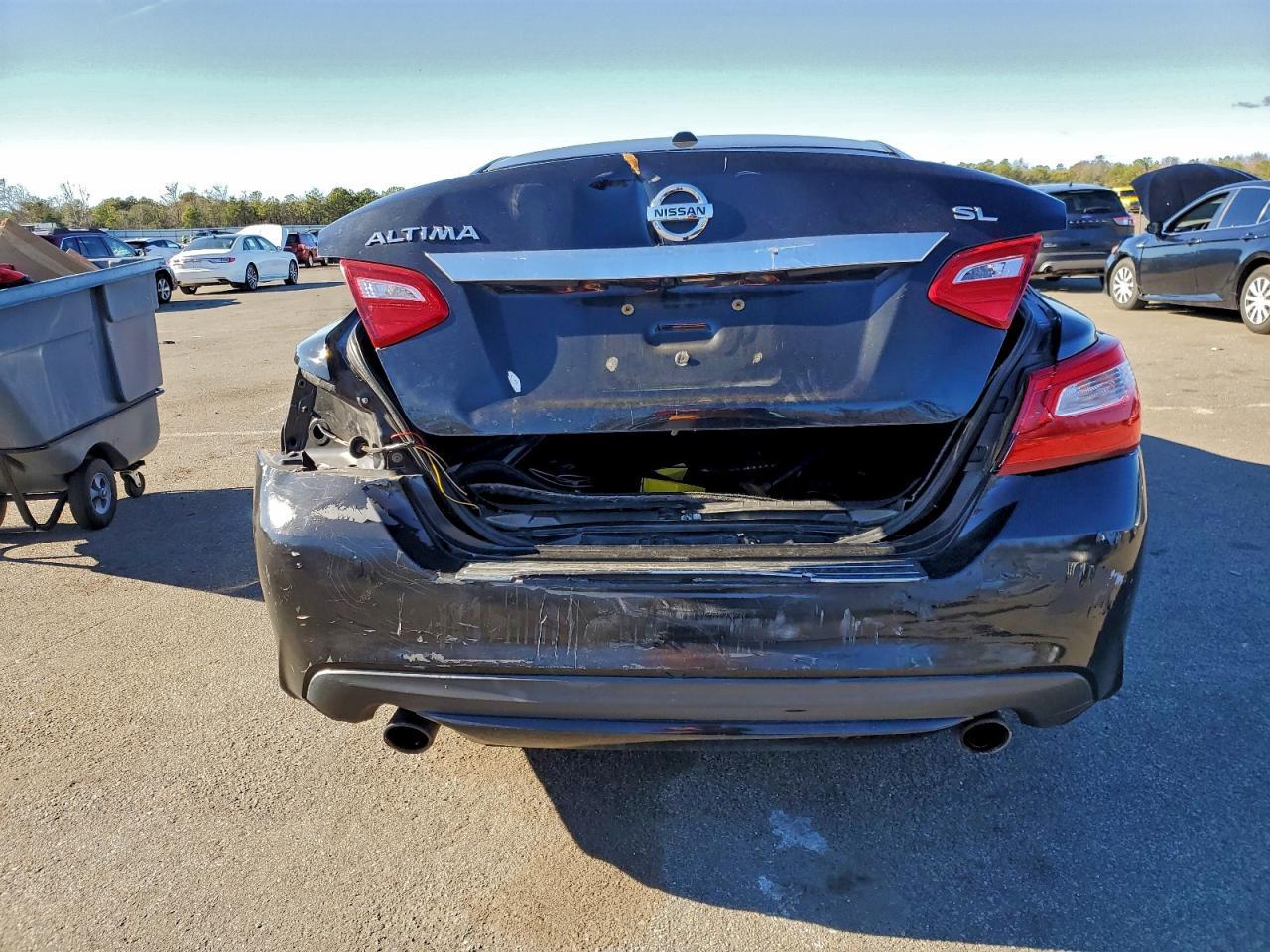 2017 Nissan Altima - zdjęcie 6
