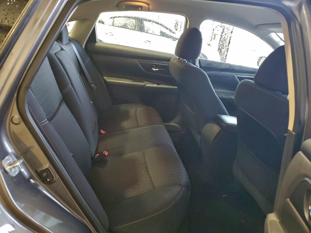 2017 Nissan Altima - zdjęcie 10