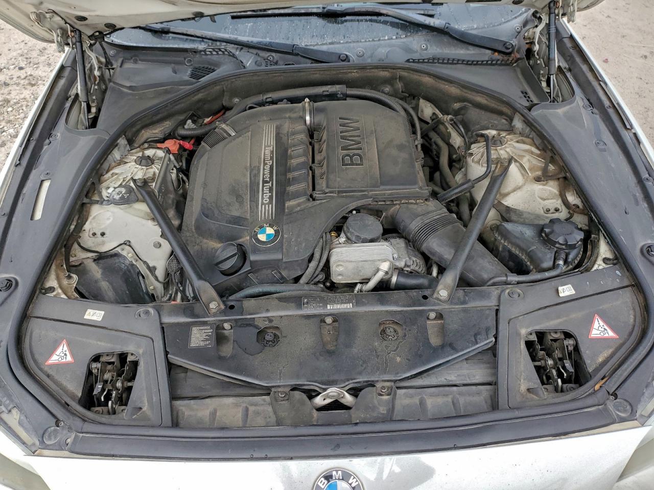 2013 BMW Seria 5 - zdjęcie 11