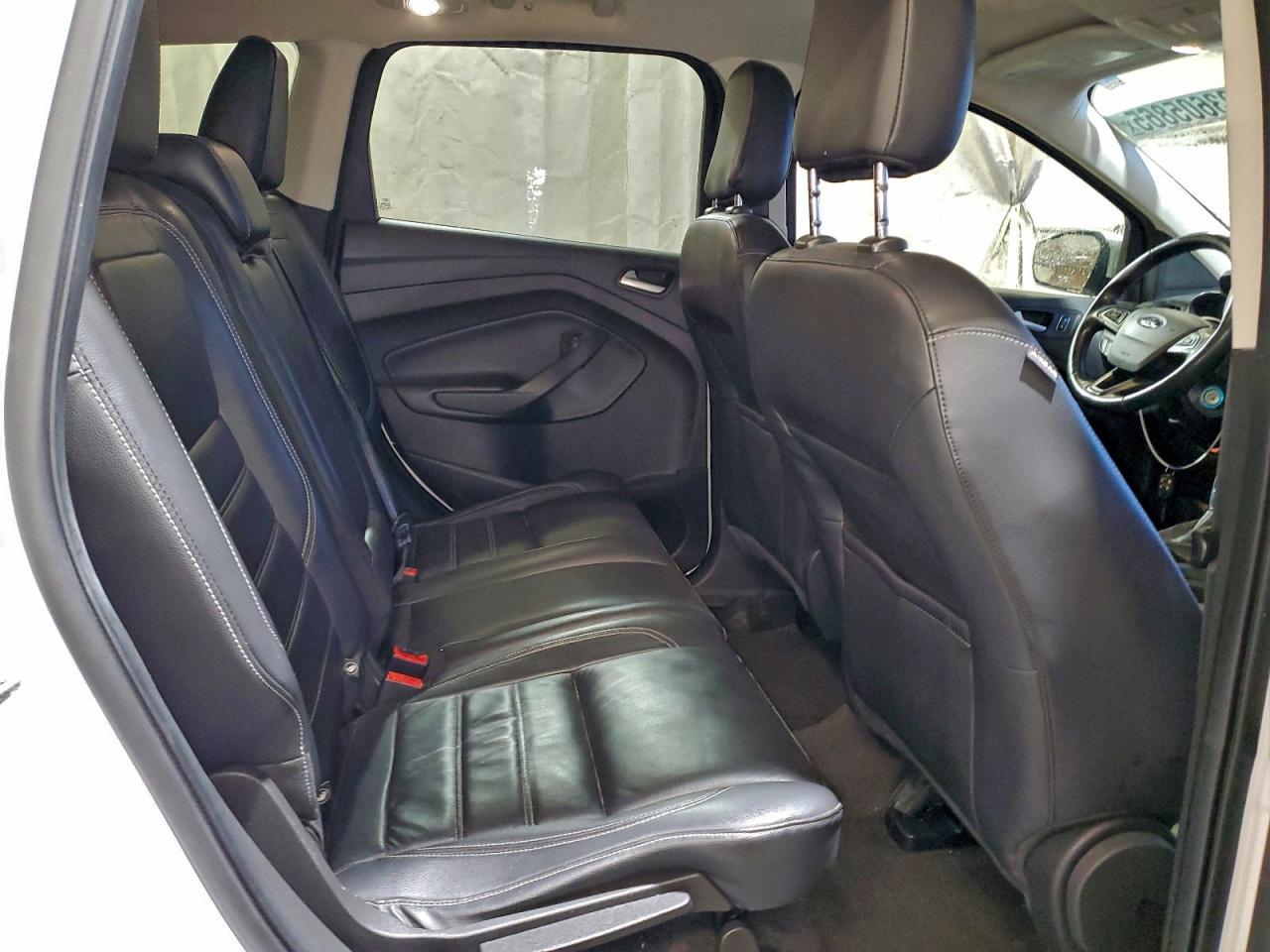 2018 Ford Escape - zdjęcie 11