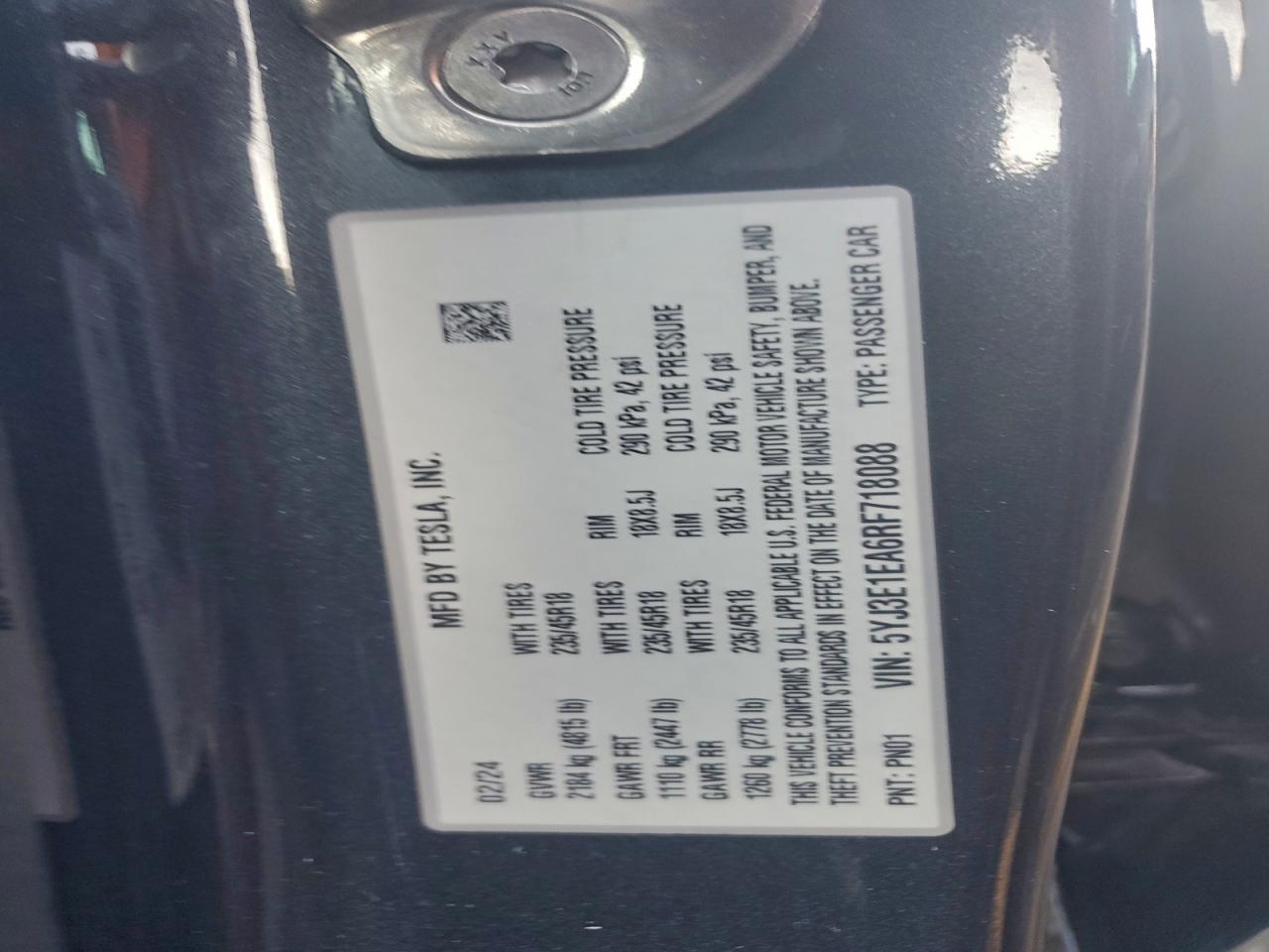 2024 Tesla Model 3 - zdjęcie 13