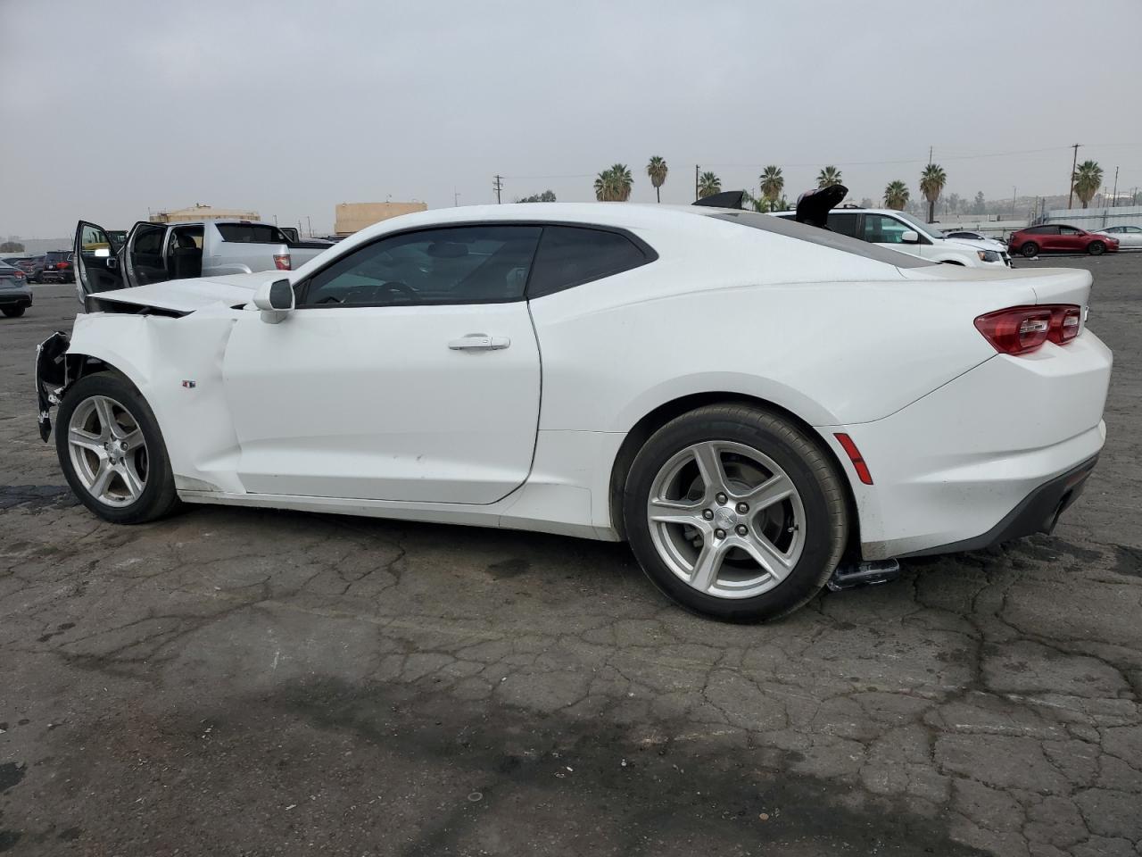 2019 Chevrolet Camaro Ls - zdjęcie 2