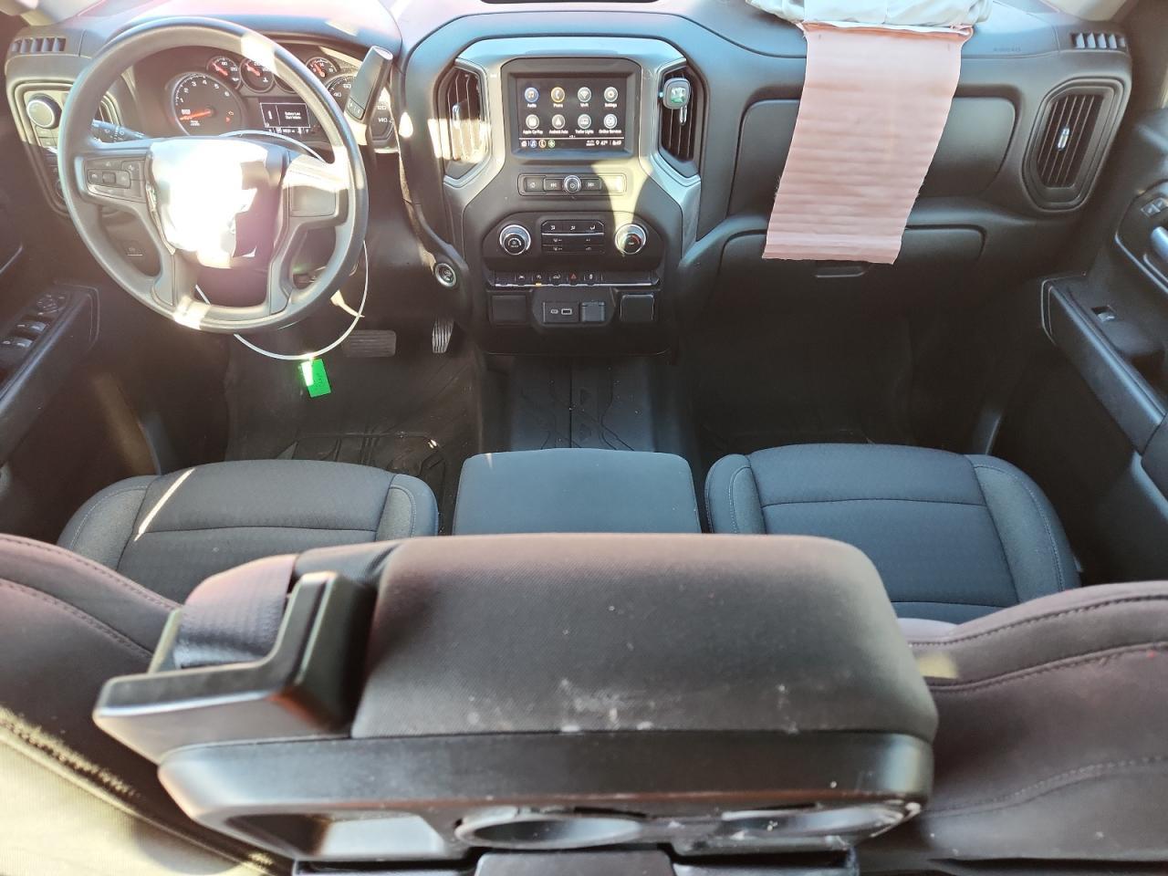 2022 Chevrolet Silverado K1500 Custom - zdjęcie 8