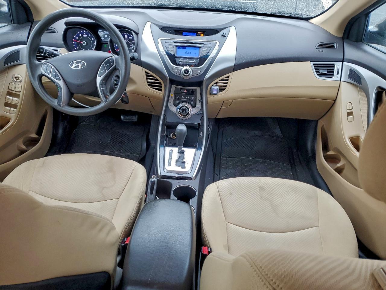2013 Hyundai Elantra - zdjęcie 8