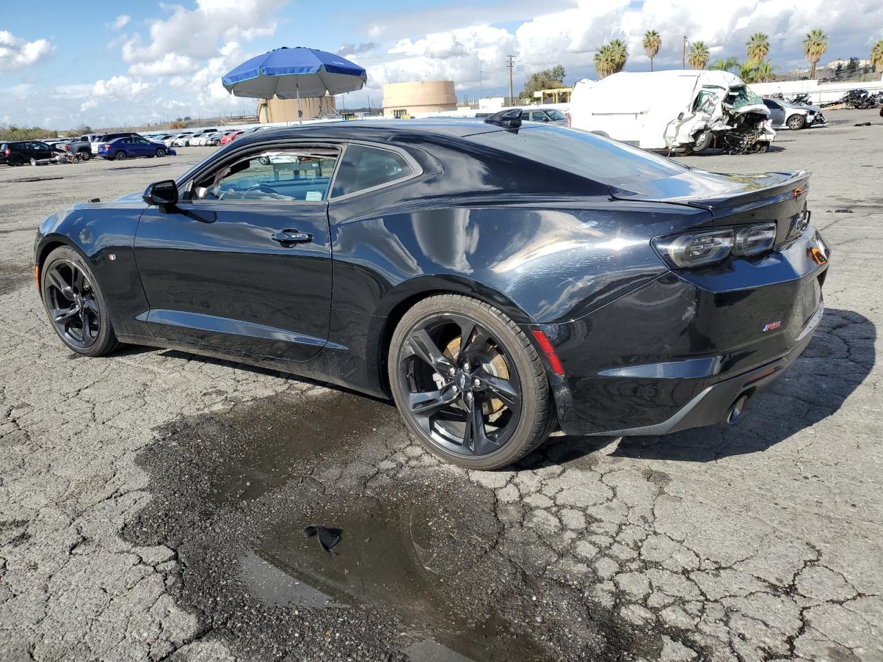 2020 Chevrolet Camaro Ls - zdjęcie 2