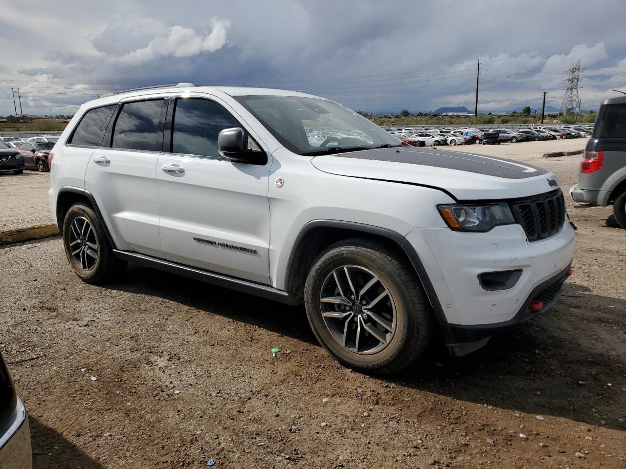 2020 Jeep Grand Cherokee Trailhawk - zdjęcie 4