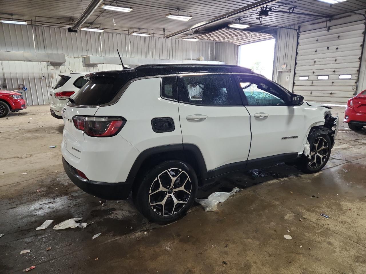 2025 Jeep Compass - zdjęcie 3