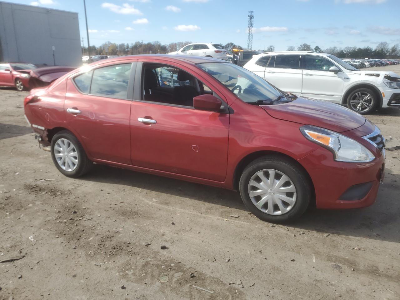 2019 Nissan Versa S - zdjęcie 4