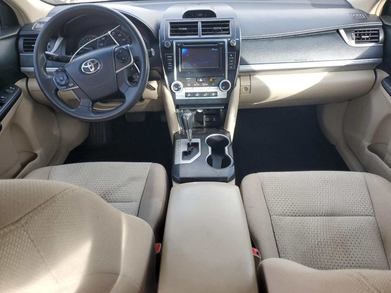 2014 Toyota Camry - zdjęcie 8