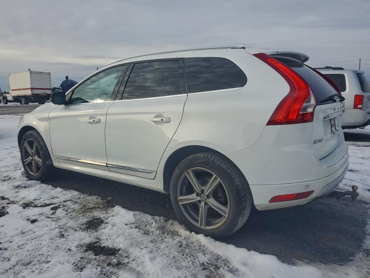 2016 Volvo XC60 - zdjęcie 2