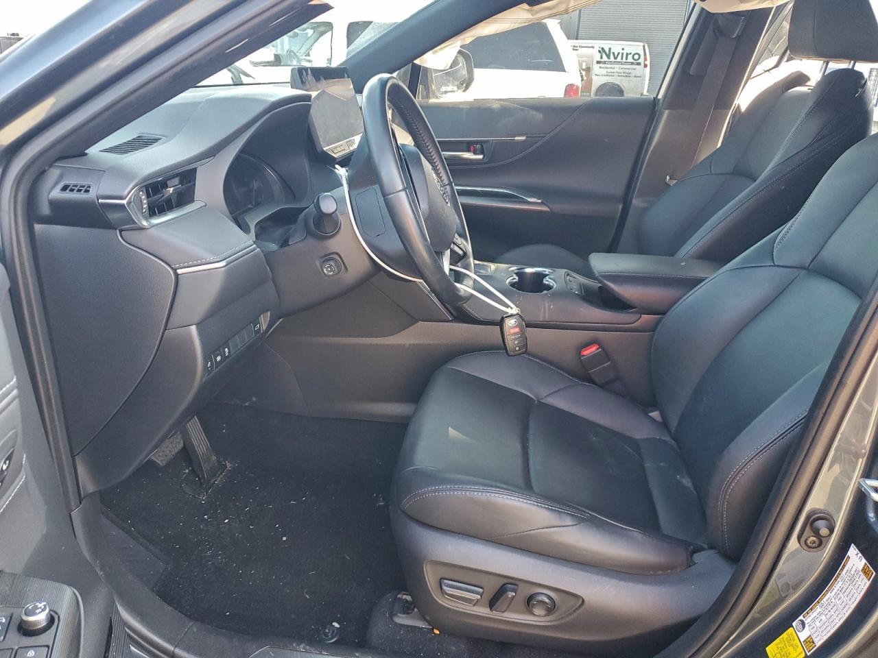 2024 Toyota Venza Le - zdjęcie 7