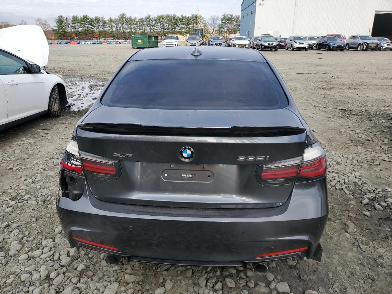 2013 BMW 335 Xi - zdjęcie 6
