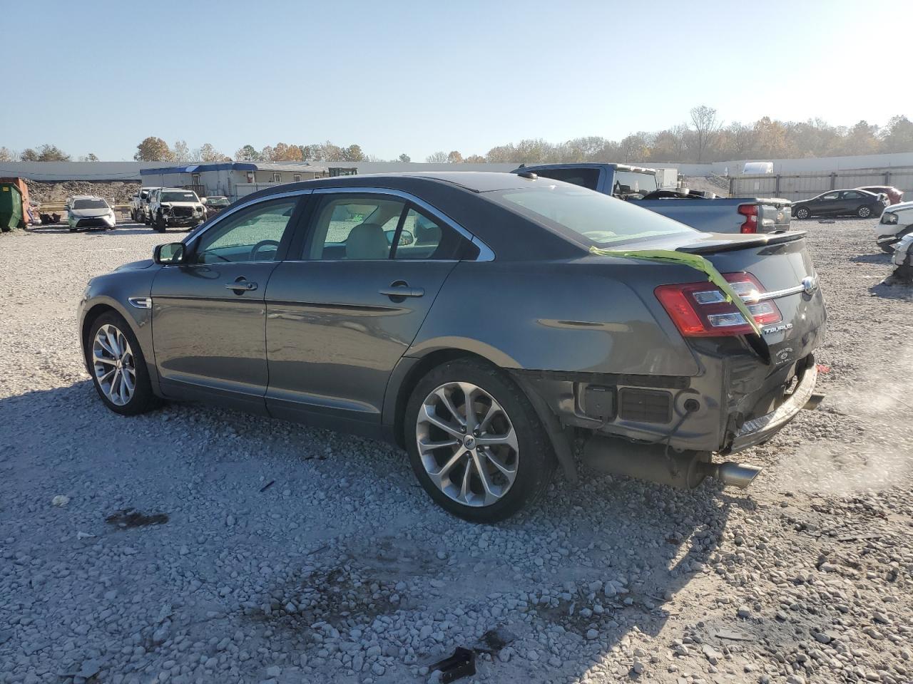2018 Ford Taurus - zdjęcie 2