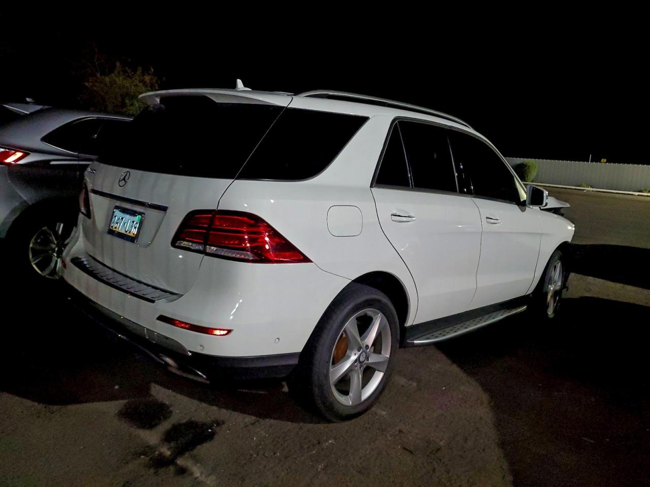 2017 Mercedes-Benz GLE - zdjęcie 3