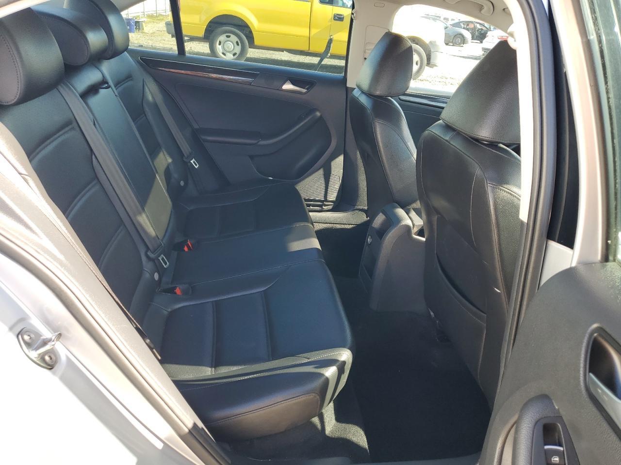 2015 Volkswagen Jetta Tdi - zdjęcie 10