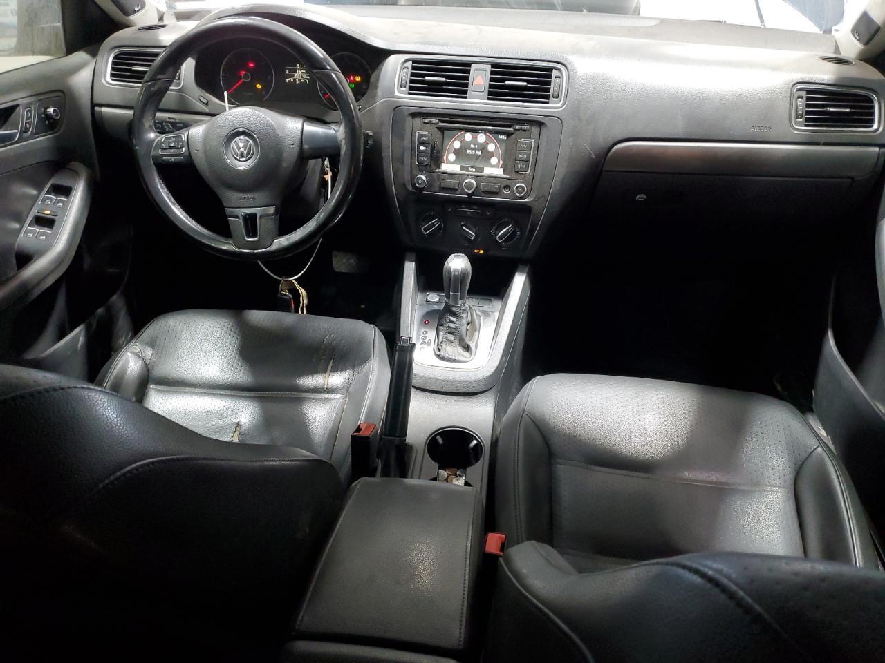 2013 Volkswagen Jetta - zdjęcie 8