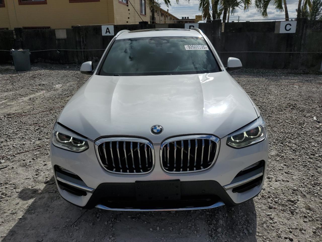 2018 BMW X3 - zdjęcie 5