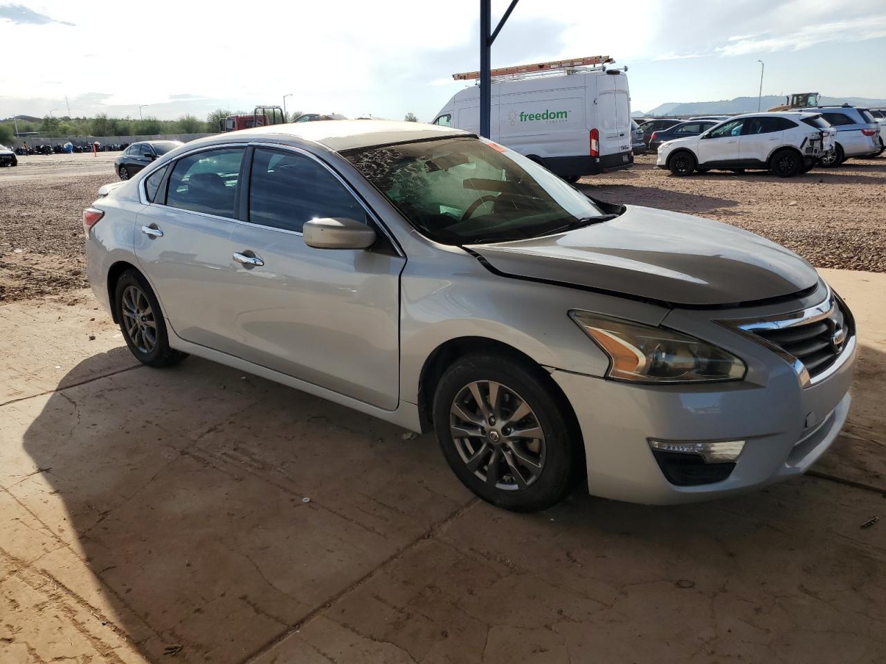 2015 Nissan Altima - zdjęcie 4