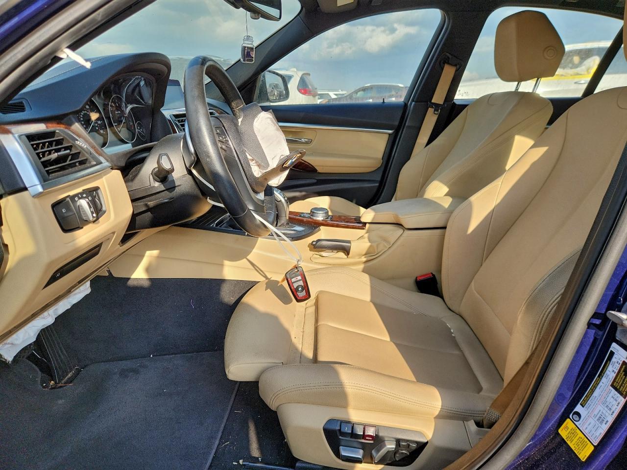 2018 BMW 330 I - zdjęcie 7