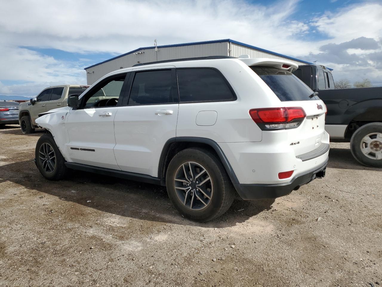 2020 Jeep Grand Cherokee Trailhawk - zdjęcie 2