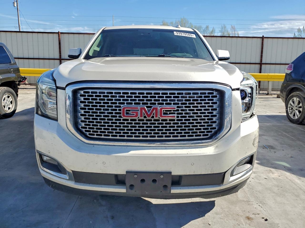 2015 GMC Yukon - zdjęcie 5