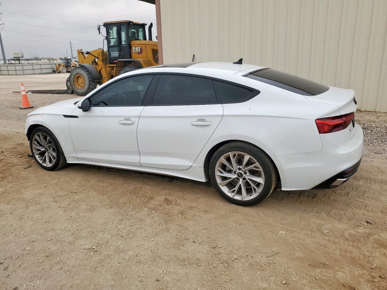 2022 Audi A5 - zdjęcie 2