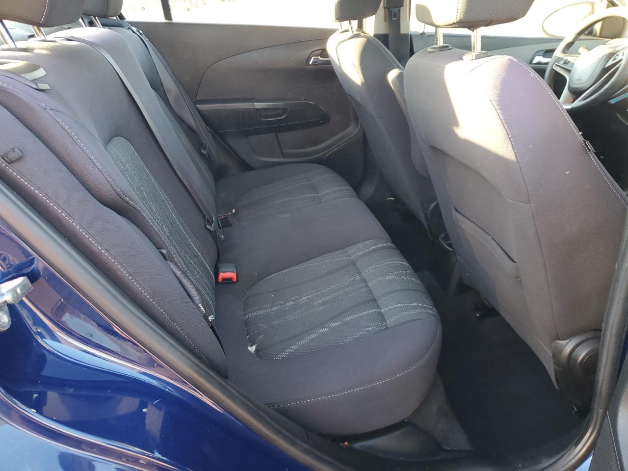 2013 Chevrolet Sonic - zdjęcie 10