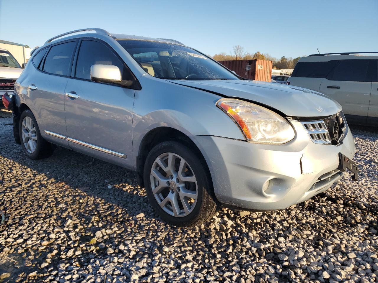 2013 Nissan Rogue S - zdjęcie 4
