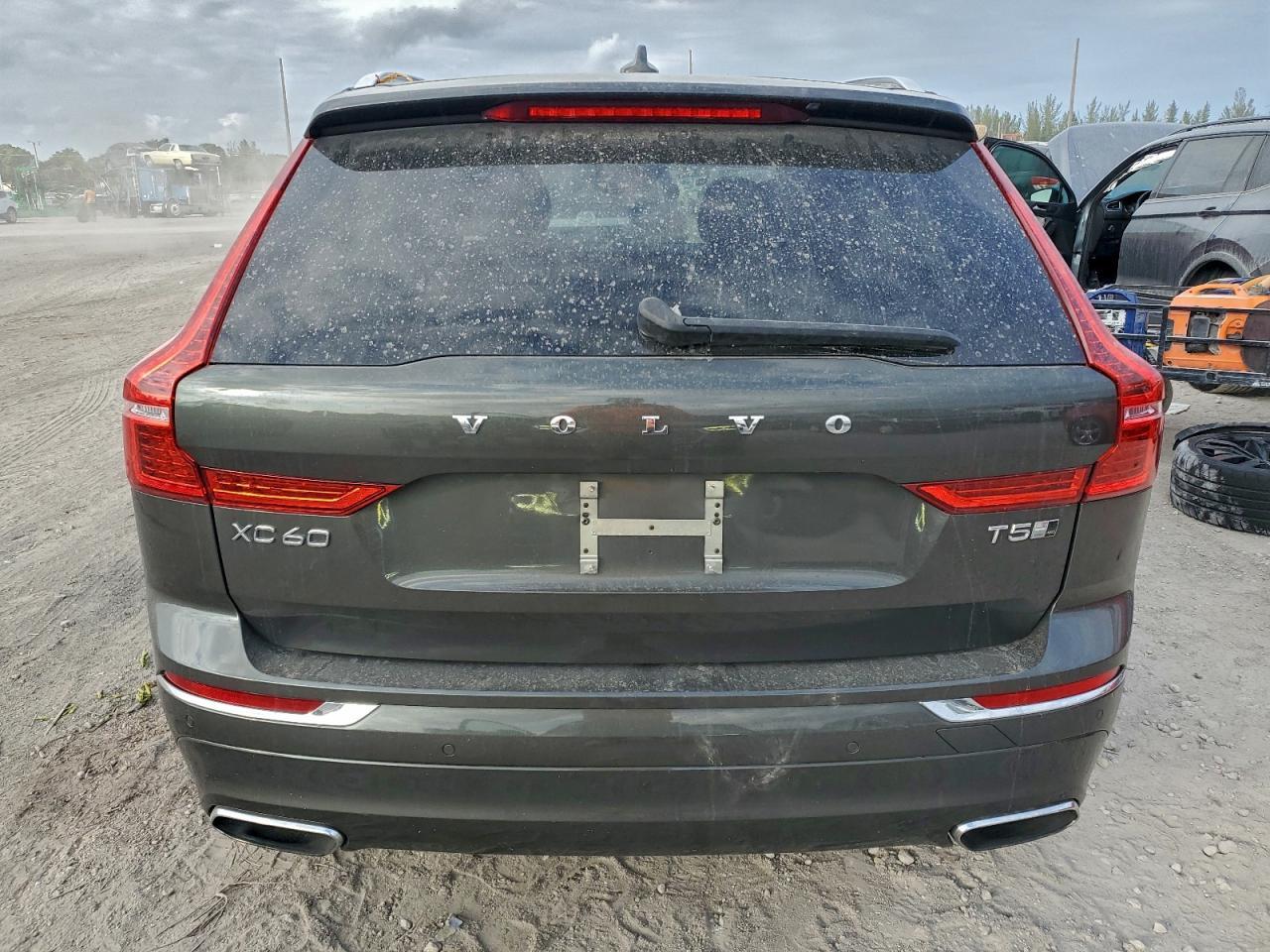 2018 Volvo XC60 - zdjęcie 6