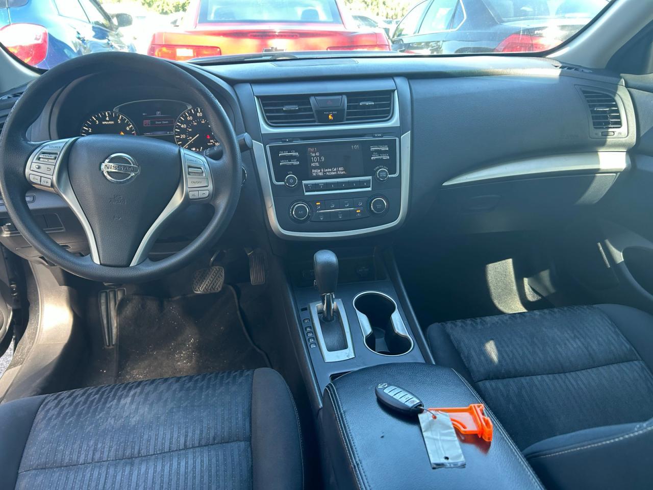 2017 Nissan Altima - zdjęcie 9