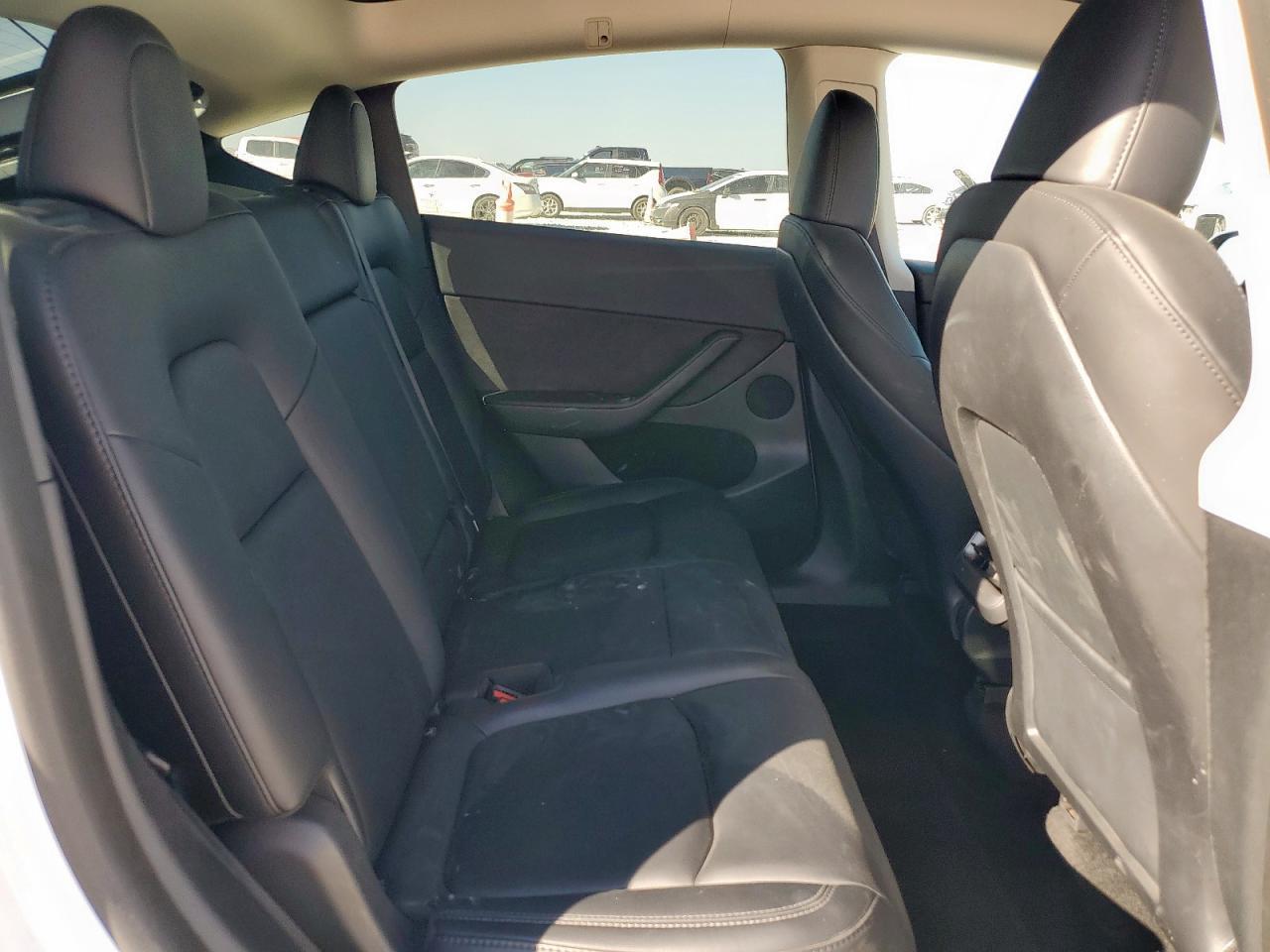 2023 Tesla Model Y - zdjęcie 10