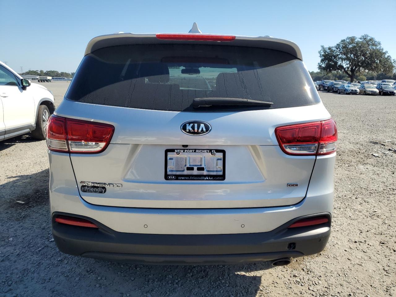 2017 Kia Sorento - zdjęcie 6