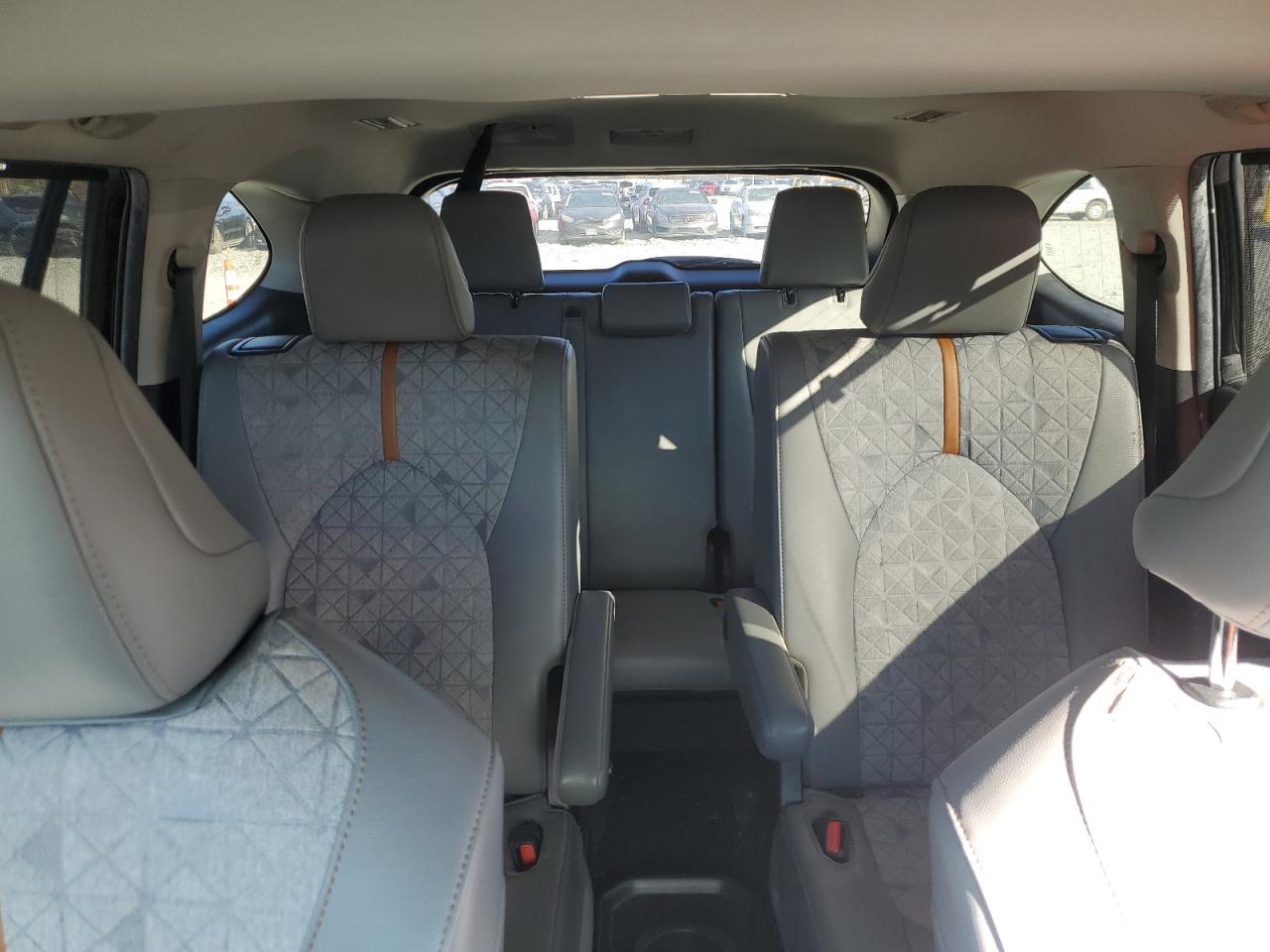 2022 Toyota Highlander Hybrid Xle - zdjęcie 10