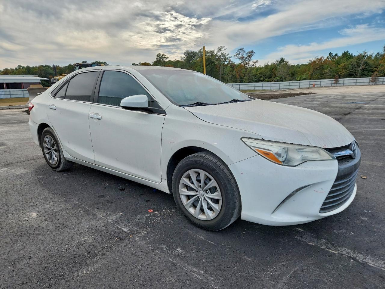 2016 Toyota Camry - zdjęcie 4